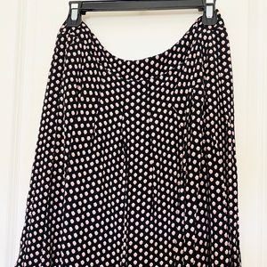 Pretty pleated skirt for any occasion.